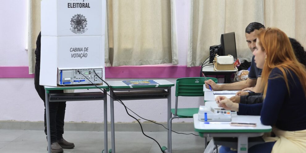 Minas tem dia de votação tranquilo até agora; 75 urnas são trocadas