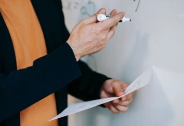 No Dia do Professor, Maringá ganha 'Bolsa Magistério'