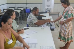 OEA acompanha denúncias de falta de ônibus no dia da eleição