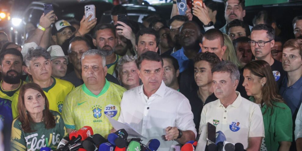 Partido de Flávio, PL reconhece resultado da eleição presidencial