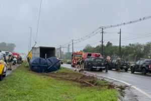 Perseguição termina com casal baleado e caminhão com drogas apreendido na BR-277