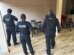 Polícia cumpre mandados contra suspeitos por uso indevido de maquinário público e cobranças paralelas na região