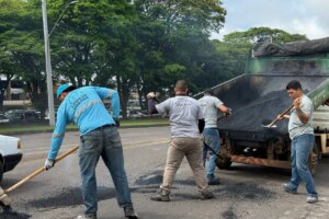 Prefeitura reforça operação de tapa-buracos e trechos de recapeamento nas avenidas Mauá e São Paulo neste sábado (17)