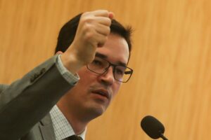 TSE adia julgamento sobre validade da candidatura de Deltan Dallagnol